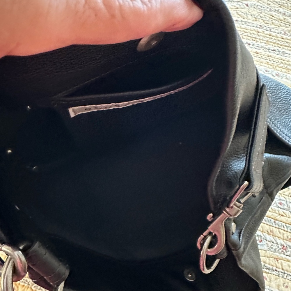 Rough and Tumble Black Leather Shoulder Bag - Picture 2 of 4